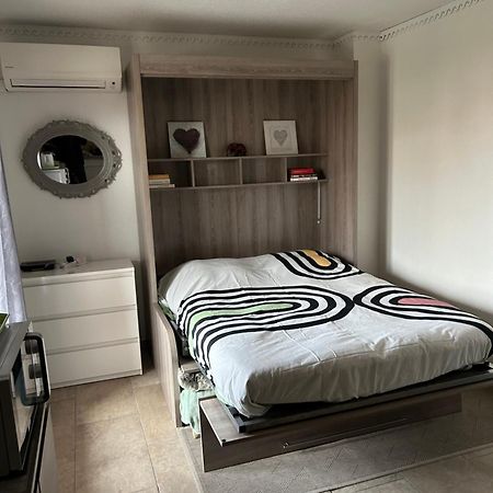 Studio Climatise Proche Port Et Plages La Londe-les-Maures Exterior photo